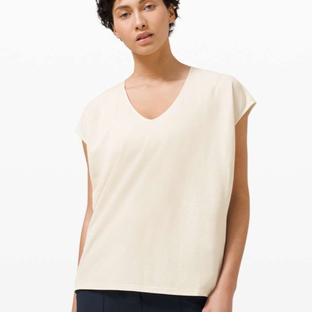 Lululemon Capped Short Sleeve Tee